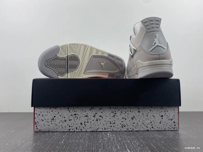 Rep Onekick AQ9129-001 Moments Frozen 4 Air Jordan 0708
